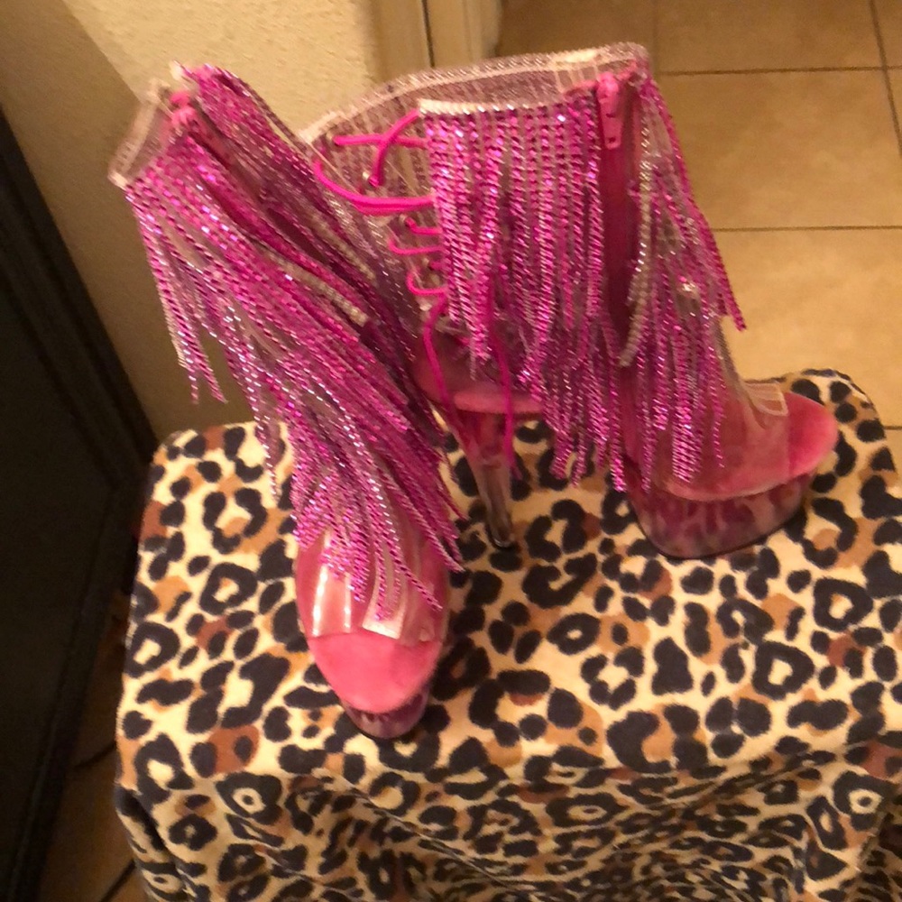 Shoes - Picture 2 of 2